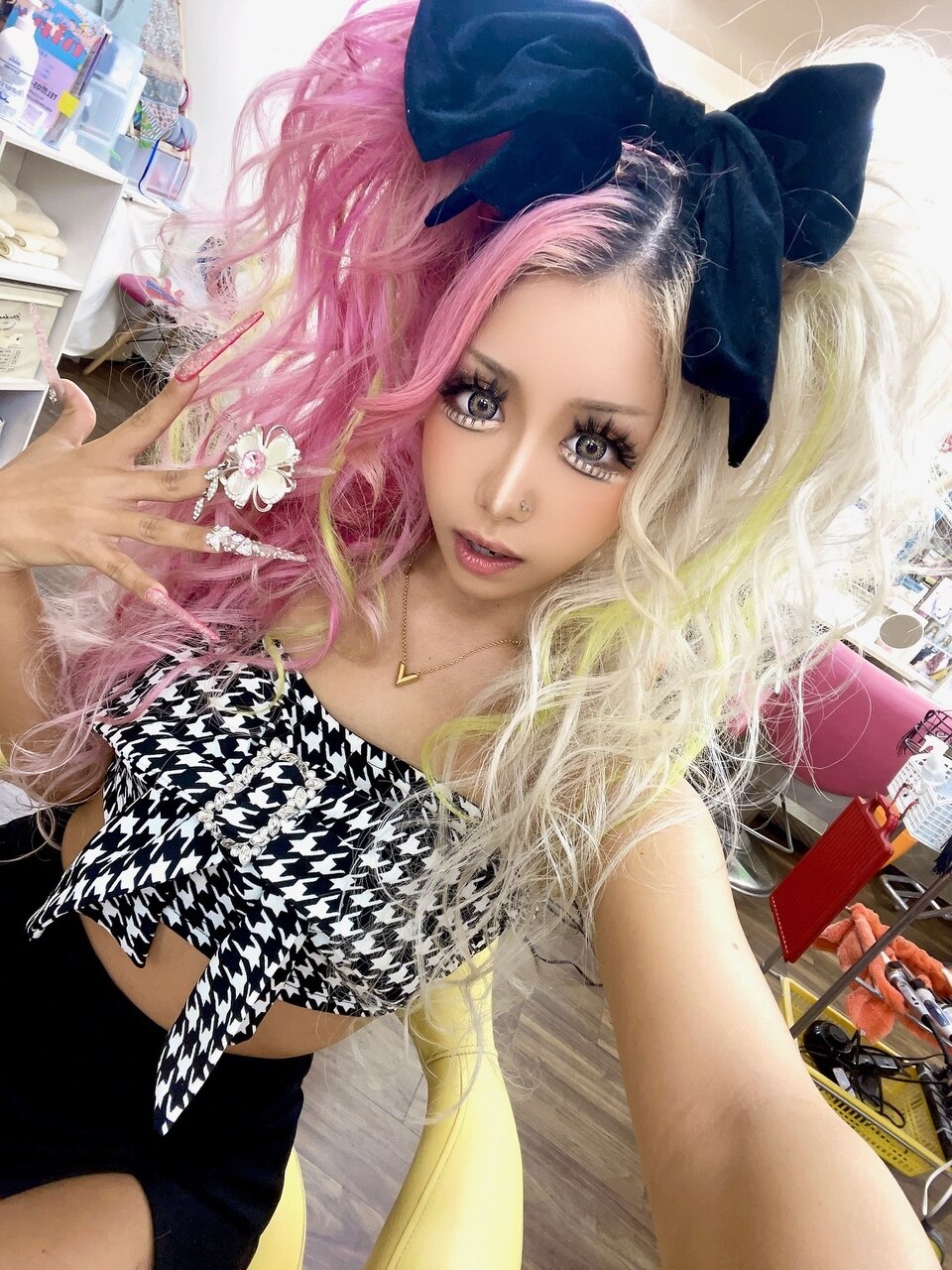 令和ギャルご来店♪『盛り盛りツインテール』メチャ可愛い