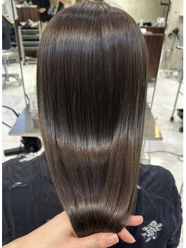 サイン 渋谷(SIGN) グレーベージュレイヤーロング前髪パーマ黒髪