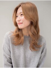20代30代 韓国風くびれヘア 前髪なし　くびれレイヤー