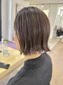 ファイブシーン アオヤマ(5SCENE AOYAMA) 切りっぱなしボブミニボブパーマくびれボブ外ハネボブブリーチ