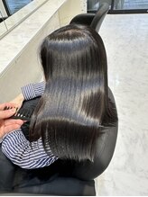 【髪質改善酸性ストレート】ブリーチ毛・エイジング毛にも◎低ダメージ&ナチュラルな新質感ストレートヘア