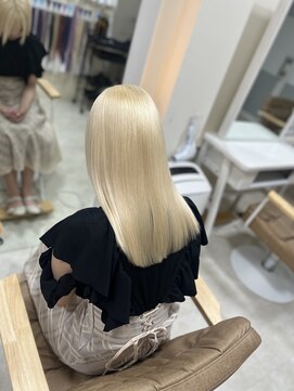 カリーナ(CARINA) ハイトーンカラー/艶髪