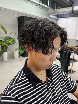 レブ 三条河原町(Reb,) センターパートパーマツーブロックスパイラル