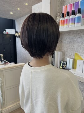 キャアリー(Caary) 福山美容室caary 丸みくびれショート春カラーワインレッド40代