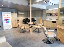 《初めての方へ》初めてのサロンに行くのは勇気がいると思いますがevery hair salonはこんな所です。
