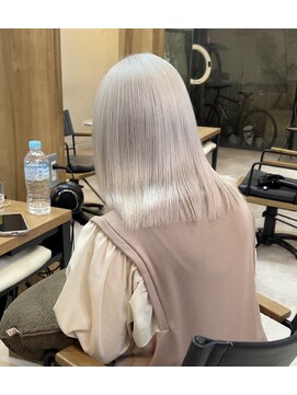 ヌエン 渋谷(NU/EN) パールホワイト