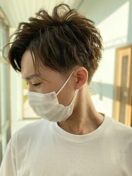 トップヘアー 大元店(TOP HAIR) 10代20代波打ちパーマツーブロック刈り上げショート