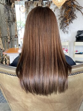 シェリ ヘアーアンドメイク(Cherie hair&make) 髪のツヤとまとまりを実感できる施術