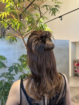ルプラス(le place.) ハーフアップスタイル