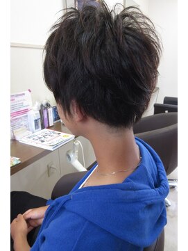コアフィールフィス(COIFFURE fils) 刈り上げマッシュ