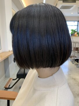 オクトーバー シュクガワラ(OCTOBER SHUKUGAWARA) ボブ