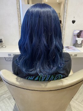 アクイール ピュール ヘア(Accueillir Pur hair) 【長岡】【見附】【ピュール】【柳橋奈緒】ネイビーブルー