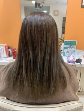 イーズ(ease) ロングヘア