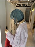 クリアブルーとすそカラー