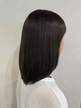 セブンベルベット(7 Velvet) 【髪質改整・KIRATERAカラー　// 横松ゆかり】