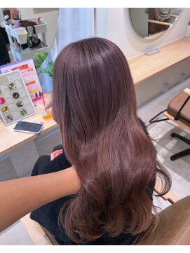 デイワン(DAY.1) 可愛いピンクベージュ大人髪