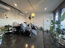 ウェリナ(Welina)の雰囲気（完全にフラットになり首、腰に負担のかかりづらいスパチェア完備）