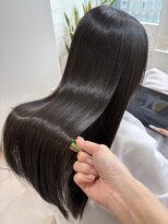 エミュスト(Emuest)&nbsp;☆ 髪質改善　酸熱ストレート　縮毛矯正　韓国　心斎橋