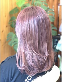 マハロ(MAHALO)の写真/【大人女性のための髪質改善カラー】髪のダメージを最小限に◎髪が綺麗って言われたい貴女のために…