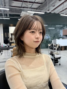 イワイナゴヤ(i i -IWAI NAGOYA-) ミディアムスタイル【金子】