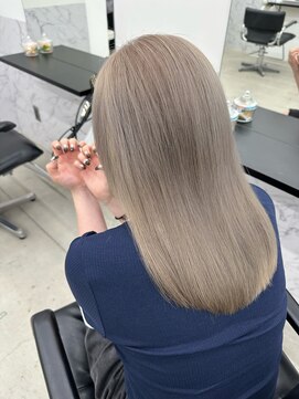 エゴル ナゴヤサカエ(ENGOL NAGOYA SAKAE) ホワイトミルクティー