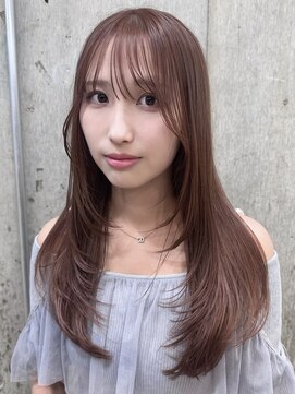 サンク 原宿 表参道(cinq) くびれミディアムレイヤーカット顔周りレイヤーヘーゼルベージュ