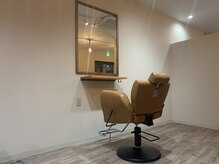 落ち着いた雰囲気の大人理容室/バーバー/パーマ/眉カット