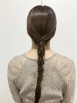コトナ(kotona) 【タイト編み下ろしヘアアレンジ】ヘアセットカチモリシニヨン