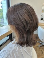 ホワイトハウス 芦屋さくら並木店(WHITE HOUSE)&nbsp;【大人可愛い】くびれウルフ×イヤリングカラー
