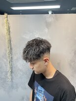 ワールドシップコウベ(WORLD SHIP KOBE)&nbsp;メッシュカラーツイストパーマフェードカット