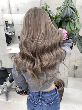 リノート バイ エゴル 名古屋(LINOET by ENGOL) 【LINOET名古屋】手島カミラ　柔らかい色味のグレージュ♪