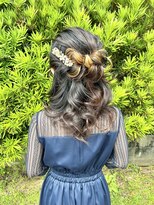 スミ(sumi)&nbsp;ハーフアップ/お呼ばれヘアセット