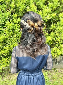 スミ(sumi) ハーフアップ/お呼ばれヘアセット