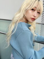 ホフ 大阪心斎橋店(F.O.F)&nbsp;ベージュインナーカラーショートボブレイヤーミディアム前髪