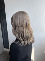 ヘアーアンドリラックス アミエ(hair&relax amie)&nbsp;ベージュ×ダークカラー
