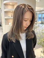 ヴィサージュアクト(VISAGE a.c.t)&nbsp;顔まわりレイヤーカット