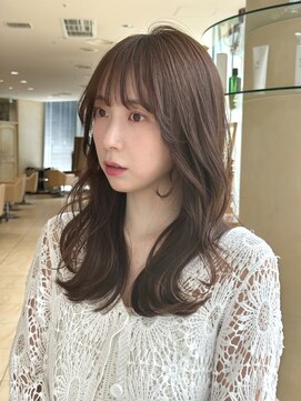 ザック ヴィ(ZACC  vie) レイヤー　くびれ　ベージュ　外ハネ