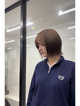 ヘアースマイルクー(HAIR SMILE COEUR) 【COEUR/YUI】ミルクティーベージュ 切りっぱなしボブ