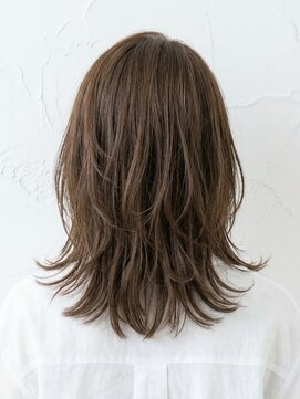 と和×美髪クリニック 巣鴨店 小顔レイヤー×鎖骨ミディアム【大人可愛いグレージュ】