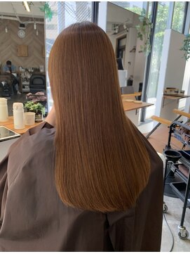 ヘアーガーデン アストレア(HAIR GARDEN ASTRAEA) 切りっぱなしロング