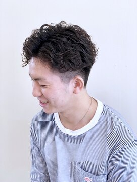 メンズパーマスタイル L ニーノ Nino のヘアカタログ ホットペッパービューティー