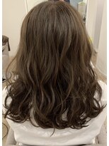 ダリアヘアー ミュウズ(Dahlia hair mieuxs) アッシュベージュ