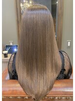 ロアナ 六本木(LOANA ROPPONGI)&nbsp;ミルクティーベージュ　ブリーチ無し　12トーン　【比嘉翼】