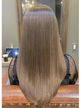 ロアナ 六本木(LOANA ROPPONGI) ミルクティーベージュ　ブリーチ無し　12トーン　【比嘉翼】