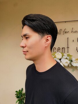 イノセンツ(Innocent'S) サイドバックショート/アップバング/ヘッドスパ/