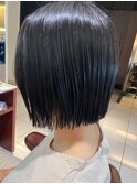 黒髪ぱっつんボブ