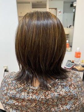 アコール 三軒茶屋(acoord) 外ハネウルフボブ[イルミナカラー/白髪染め/三軒茶屋]