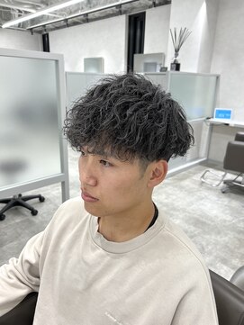 キートス(Kiitos) トレンド強波巻きパーマ