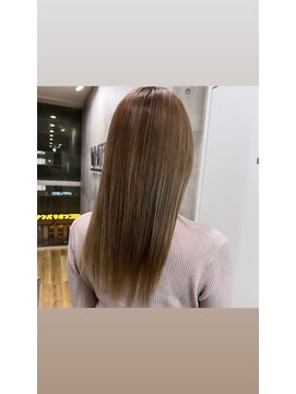 アンダーバーホワイト 南海難波店(_WHITE) ミルクティーベージュ