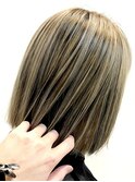 バレイヤージュ/ハイライト/ボブ/切りっぱなし感/